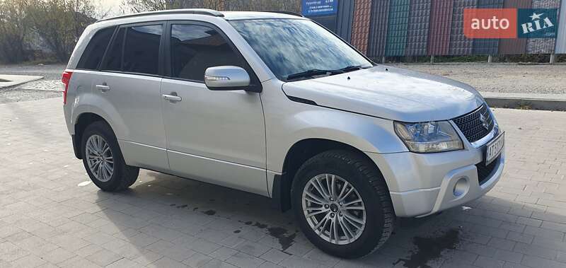 Внедорожник / Кроссовер Suzuki Grand Vitara 2011 в Ивано-Франковске