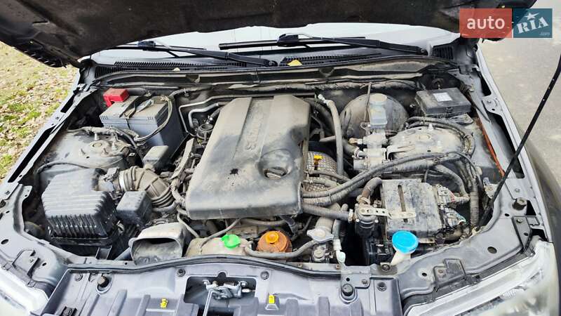 Внедорожник / Кроссовер Suzuki Grand Vitara 2010 в Каменском