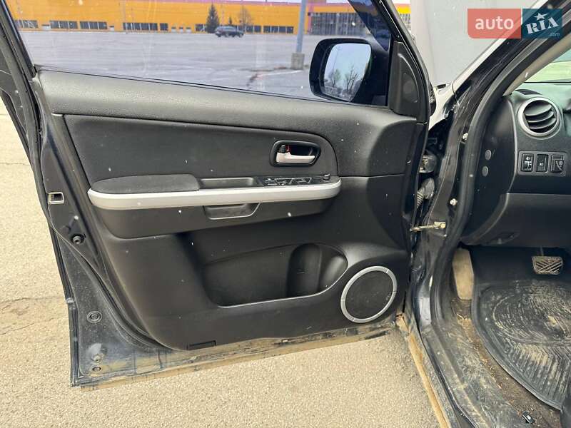 Позашляховик / Кросовер Suzuki Grand Vitara 2007 в Чернівцях