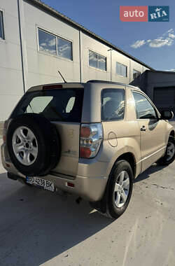 Внедорожник / Кроссовер Suzuki Grand Vitara 2010 в 