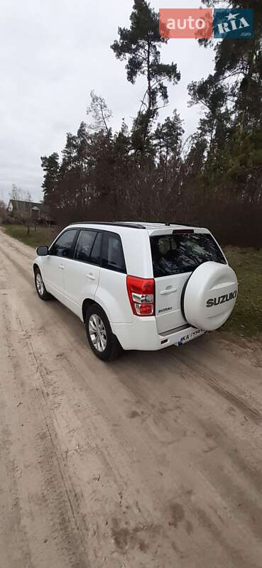 Внедорожник / Кроссовер Suzuki Grand Vitara 2013 в Василькове