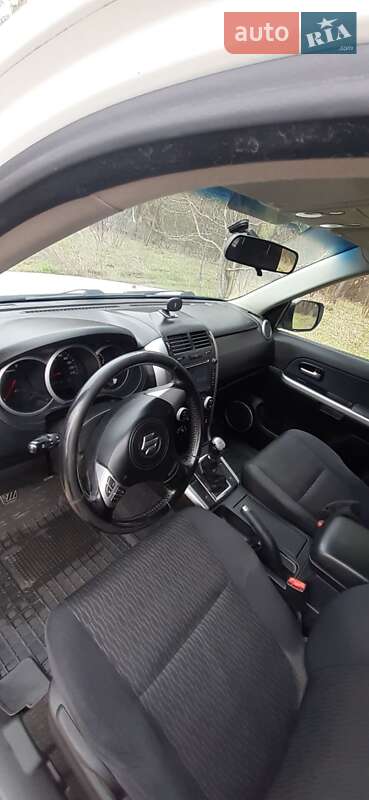 Внедорожник / Кроссовер Suzuki Grand Vitara 2013 в Василькове