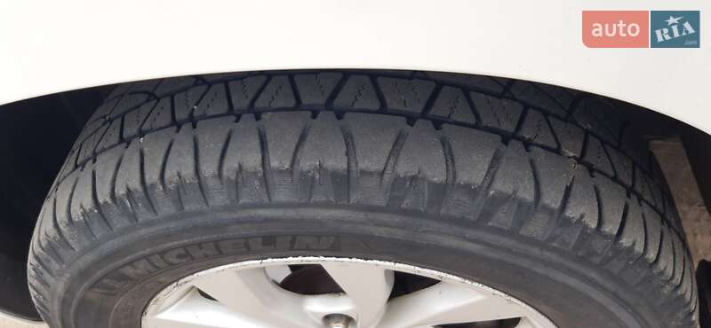 Внедорожник / Кроссовер Suzuki Grand Vitara 2013 в Василькове