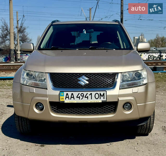 Внедорожник / Кроссовер Suzuki Grand Vitara 2008 в 