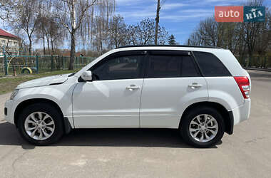 Внедорожник / Кроссовер Suzuki Grand Vitara 2015 в 