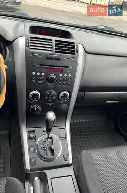 Внедорожник / Кроссовер Suzuki Grand Vitara 2006 в 