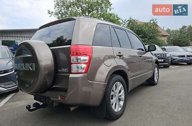 Внедорожник / Кроссовер Suzuki Grand Vitara 2013 в 