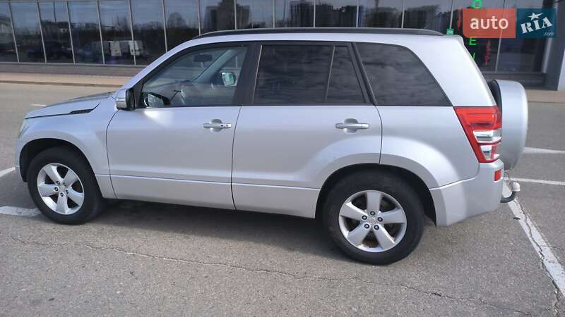 Внедорожник / Кроссовер Suzuki Grand Vitara 2009 в Киеве фото 2 Внедорожник / Кроссовер Suzuki Grand Vitara 2009 в Киеве