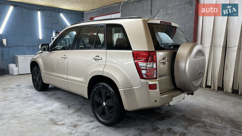 Внедорожник / Кроссовер Suzuki Grand Vitara 2008 в Киеве