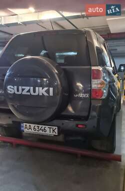 Позашляховик / Кросовер Suzuki Grand Vitara 2009 в 