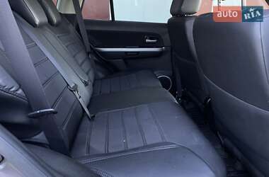 Внедорожник / Кроссовер Suzuki Grand Vitara 2011 в 