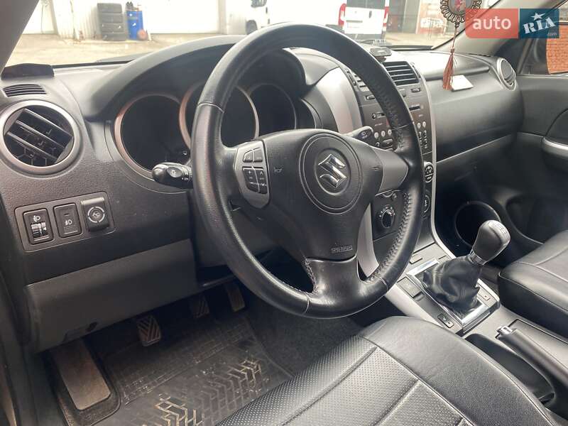 Позашляховик / Кросовер Suzuki Grand Vitara 2017 в Чернігові фото 8 Позашляховик / Кросовер Suzuki Grand Vitara 2017 в Чернігові