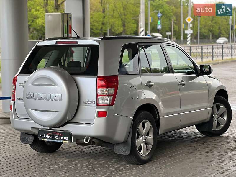 Позашляховик / Кросовер Suzuki Grand Vitara 2008 в Миколаєві