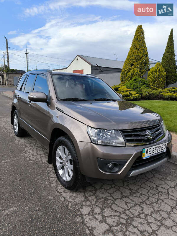 Внедорожник / Кроссовер Suzuki Grand Vitara 2014 в 