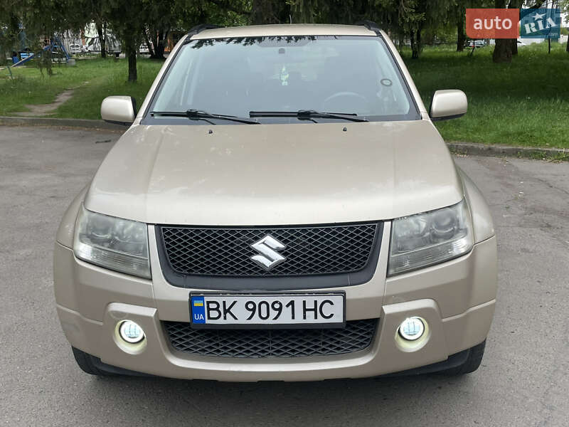 Внедорожник / Кроссовер Suzuki Grand Vitara 2008 в Ровно