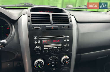 Позашляховик / Кросовер Suzuki Grand Vitara 2008 в 