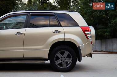 Позашляховик / Кросовер Suzuki Grand Vitara 2006 в 