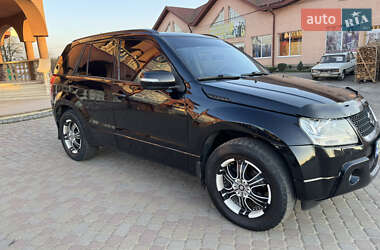 Позашляховик / Кросовер Suzuki Grand Vitara 2009 в 