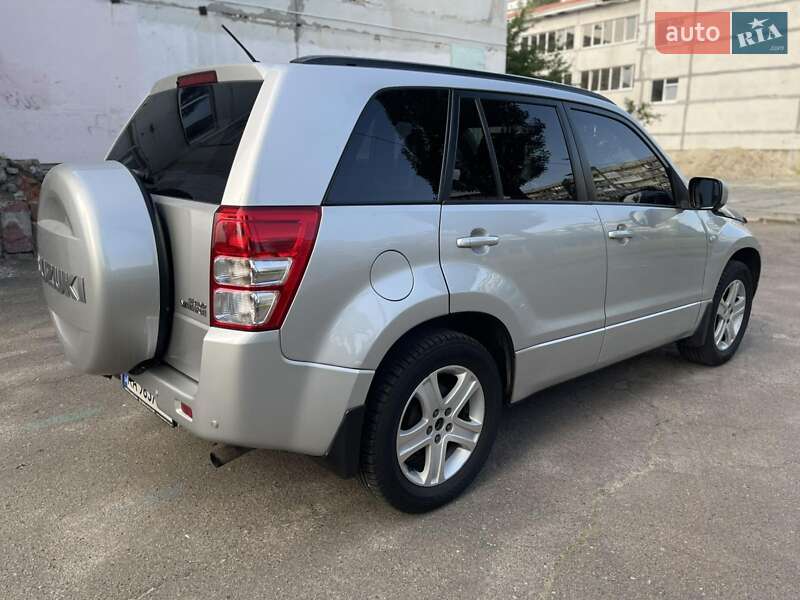 Внедорожник / Кроссовер Suzuki Grand Vitara 2007 в Киеве