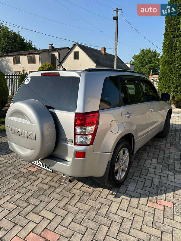 Позашляховик / Кросовер Suzuki Grand Vitara 2007 в Кам'янець-Подільському