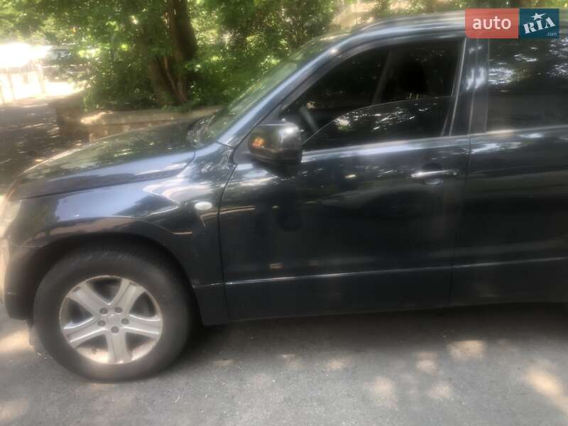 Внедорожник / Кроссовер Suzuki Grand Vitara 2006 в Киеве фото 3 Внедорожник / Кроссовер Suzuki Grand Vitara 2006 в Киеве
