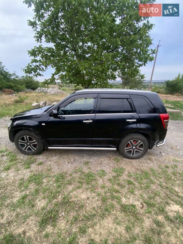 Позашляховик / Кросовер Suzuki Grand Vitara 2006 в Слов'янську