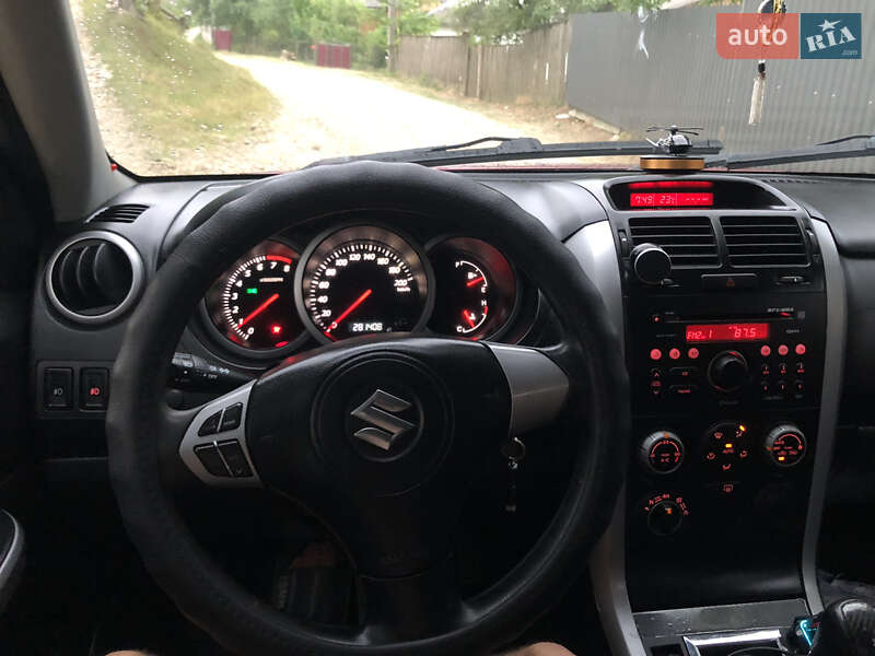 Внедорожник / Кроссовер Suzuki Grand Vitara 2006 в Надворной