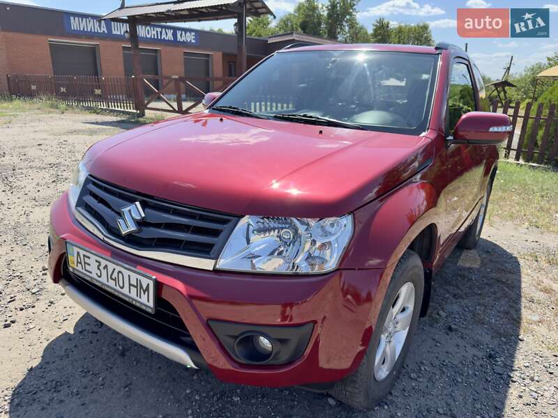 Внедорожник / Кроссовер Suzuki Grand Vitara 2013 в Софиевке