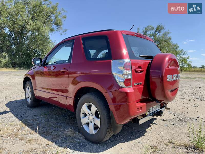 Внедорожник / Кроссовер Suzuki Grand Vitara 2013 в Софиевке