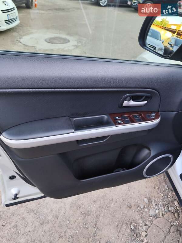 Внедорожник / Кроссовер Suzuki Grand Vitara 2007 в Чернигове