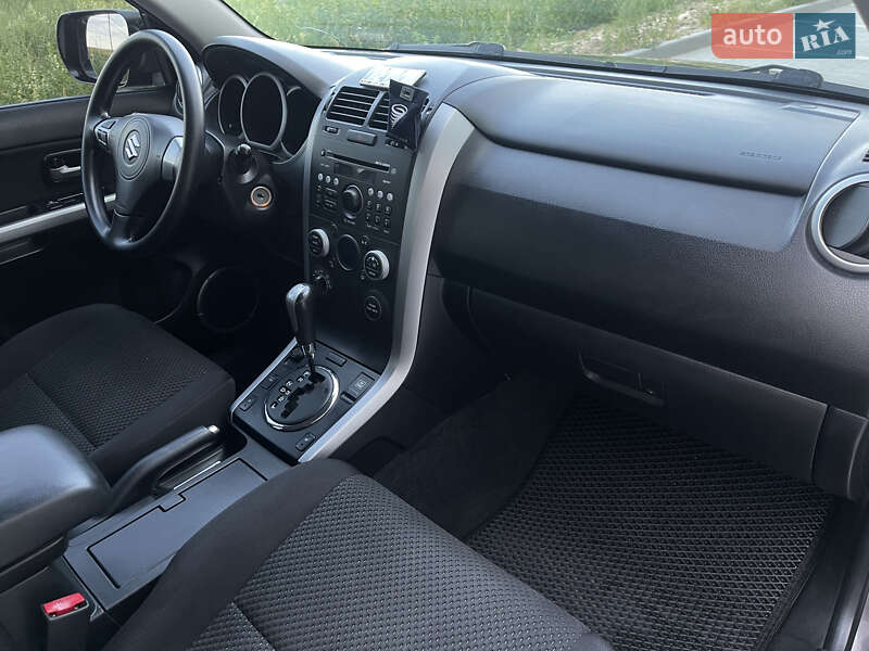 Внедорожник / Кроссовер Suzuki Grand Vitara 2008 в Ирпене