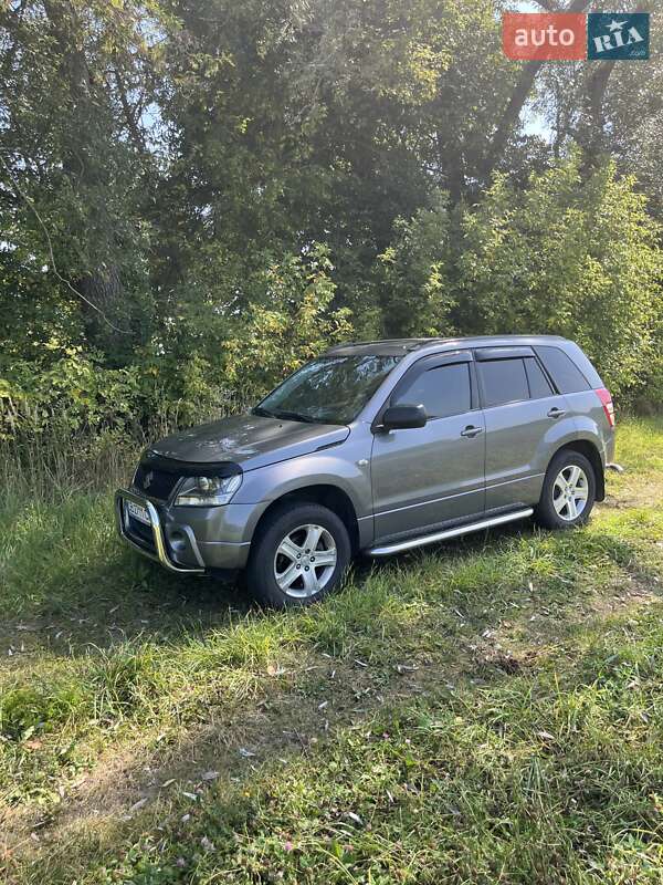 Внедорожник / Кроссовер Suzuki Grand Vitara 2007 в Мене
