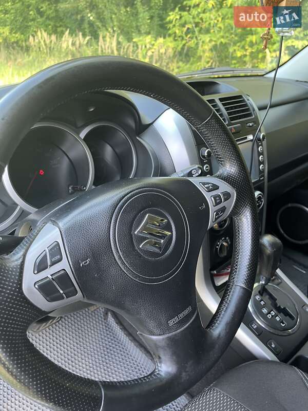 Внедорожник / Кроссовер Suzuki Grand Vitara 2007 в Мене