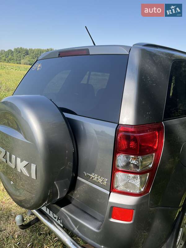 Внедорожник / Кроссовер Suzuki Grand Vitara 2007 в Мене