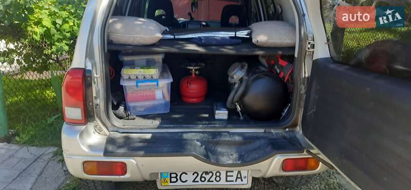 Позашляховик / Кросовер Suzuki Grand Vitara 2004 в Стрию