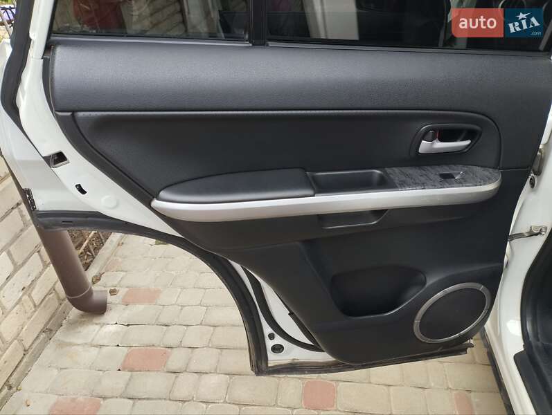 Внедорожник / Кроссовер Suzuki Grand Vitara 2008 в Харькове фото 15 Внедорожник / Кроссовер Suzuki Grand Vitara 2008 в Харькове