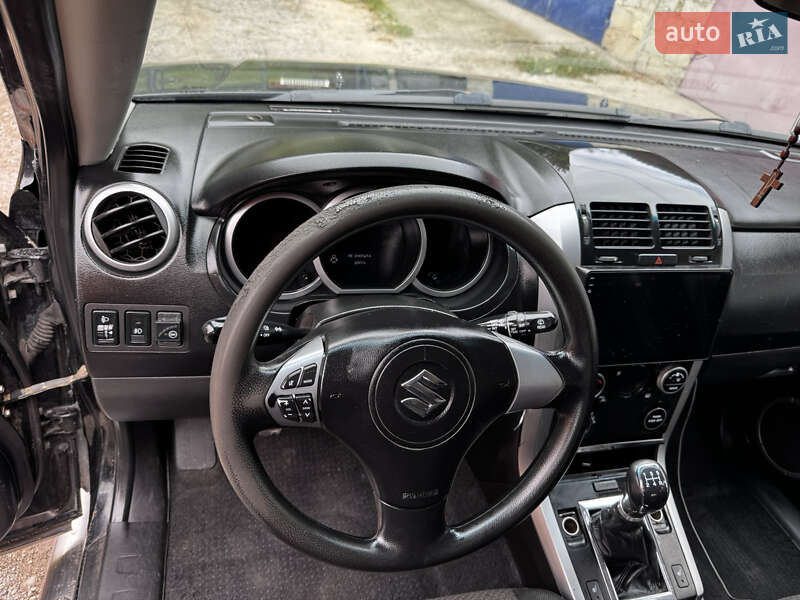Внедорожник / Кроссовер Suzuki Grand Vitara 2010 в Городке фото 23 Внедорожник / Кроссовер Suzuki Grand Vitara 2010 в Городке