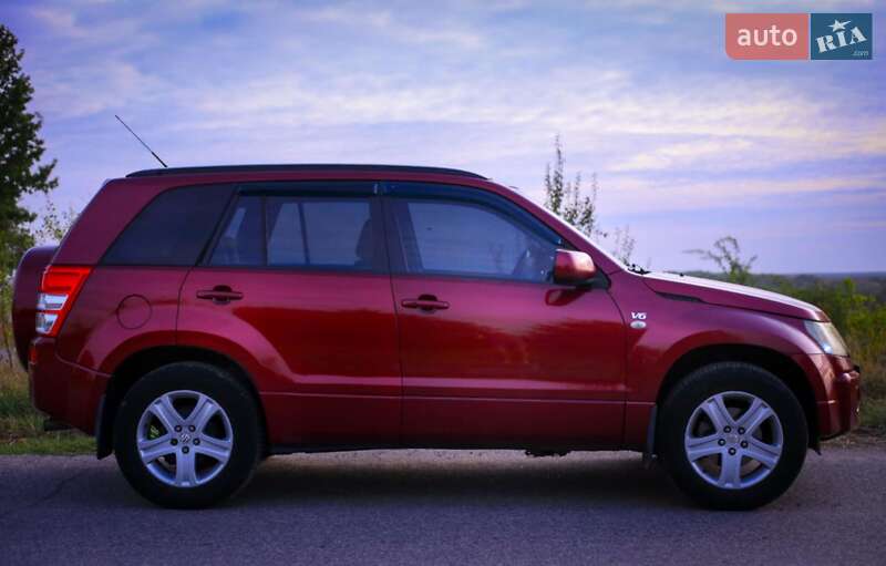 Внедорожник / Кроссовер Suzuki Grand Vitara 2007 в Гнивани