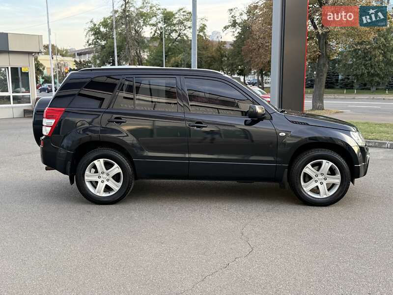 Внедорожник / Кроссовер Suzuki Grand Vitara 2006 в Киеве