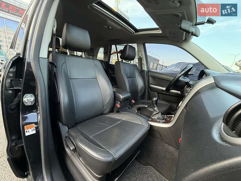 Внедорожник / Кроссовер Suzuki Grand Vitara 2006 в Киеве