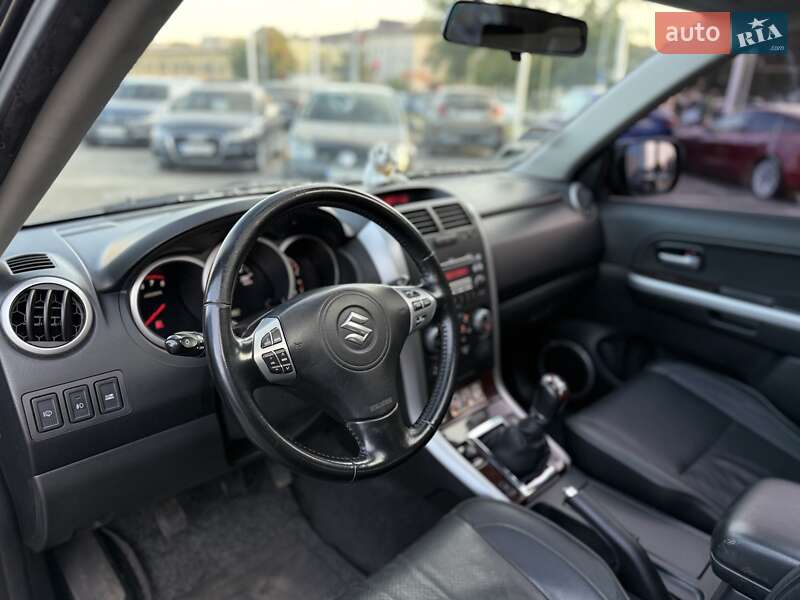 Внедорожник / Кроссовер Suzuki Grand Vitara 2006 в Киеве