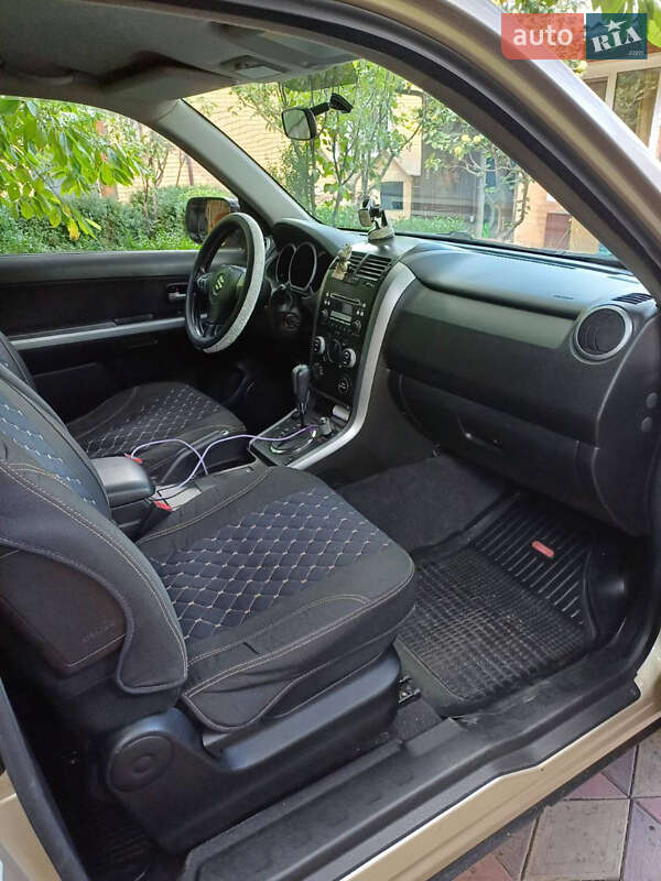 Позашляховик / Кросовер Suzuki Grand Vitara 2008 в Дніпрі