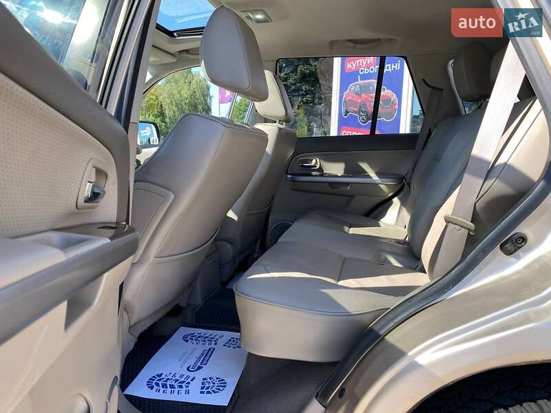 Внедорожник / Кроссовер Suzuki Grand Vitara 2011 в Львове
