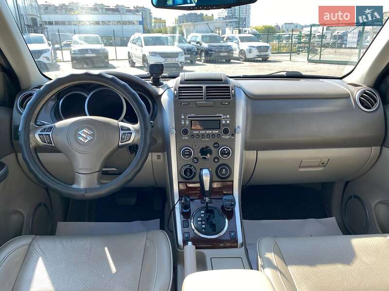 Внедорожник / Кроссовер Suzuki Grand Vitara 2011 в Львове