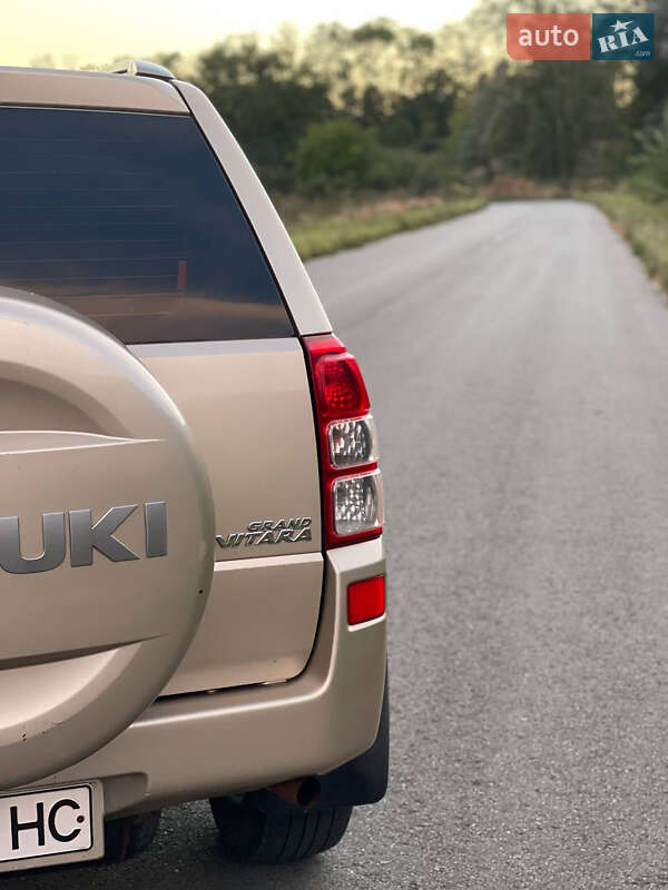 Позашляховик / Кросовер Suzuki Grand Vitara 2006 в Решетилівці