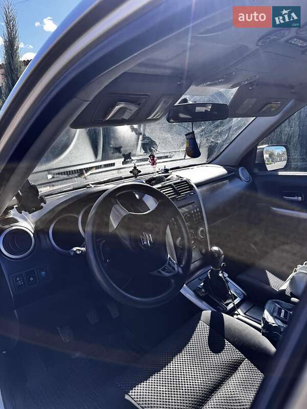 Внедорожник / Кроссовер Suzuki Grand Vitara 2006 в Коростышеве фото 2 Внедорожник / Кроссовер Suzuki Grand Vitara 2006 в Коростышеве