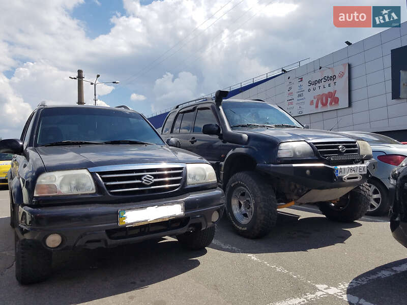 Позашляховик / Кросовер Suzuki Grand Vitara 2003 в Києві