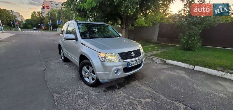 Внедорожник / Кроссовер Suzuki Grand Vitara 2008 в Киеве