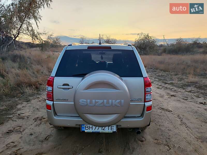 Внедорожник / Кроссовер Suzuki Grand Vitara 2008 в Белгороде-Днестровском