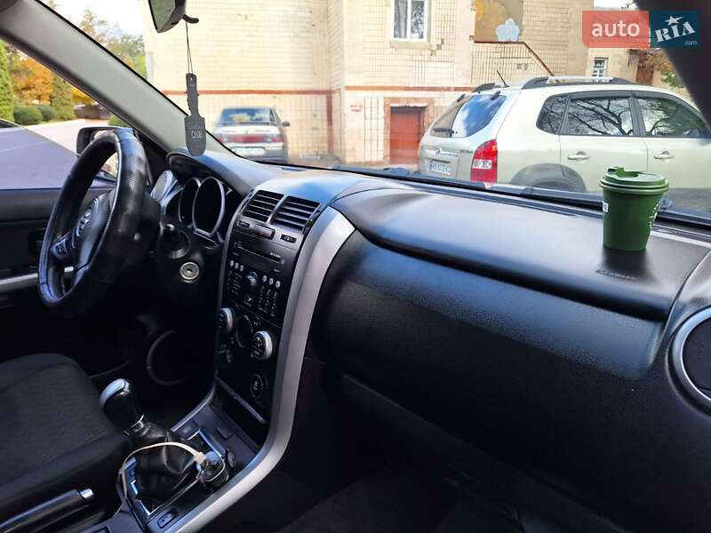Внедорожник / Кроссовер Suzuki Grand Vitara 2013 в Брацлаве фото 5 Внедорожник / Кроссовер Suzuki Grand Vitara 2013 в Брацлаве